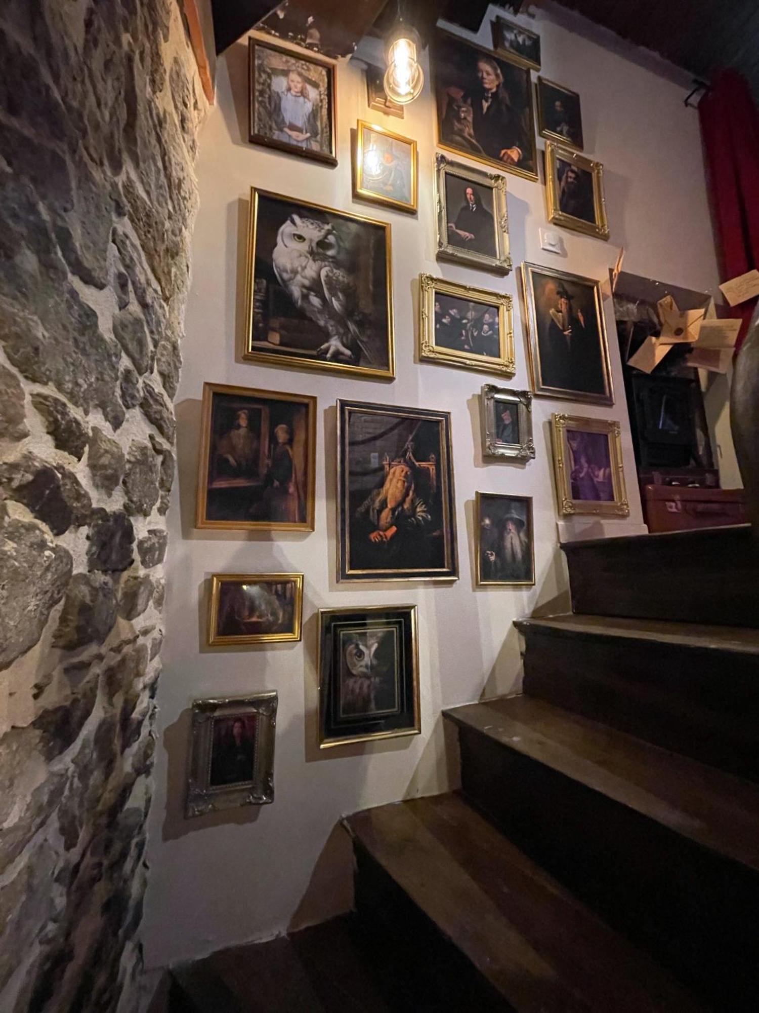 Impasse Des Mysteres - La Maison Des Sorciers Lehon/Dinan Bagian luar foto