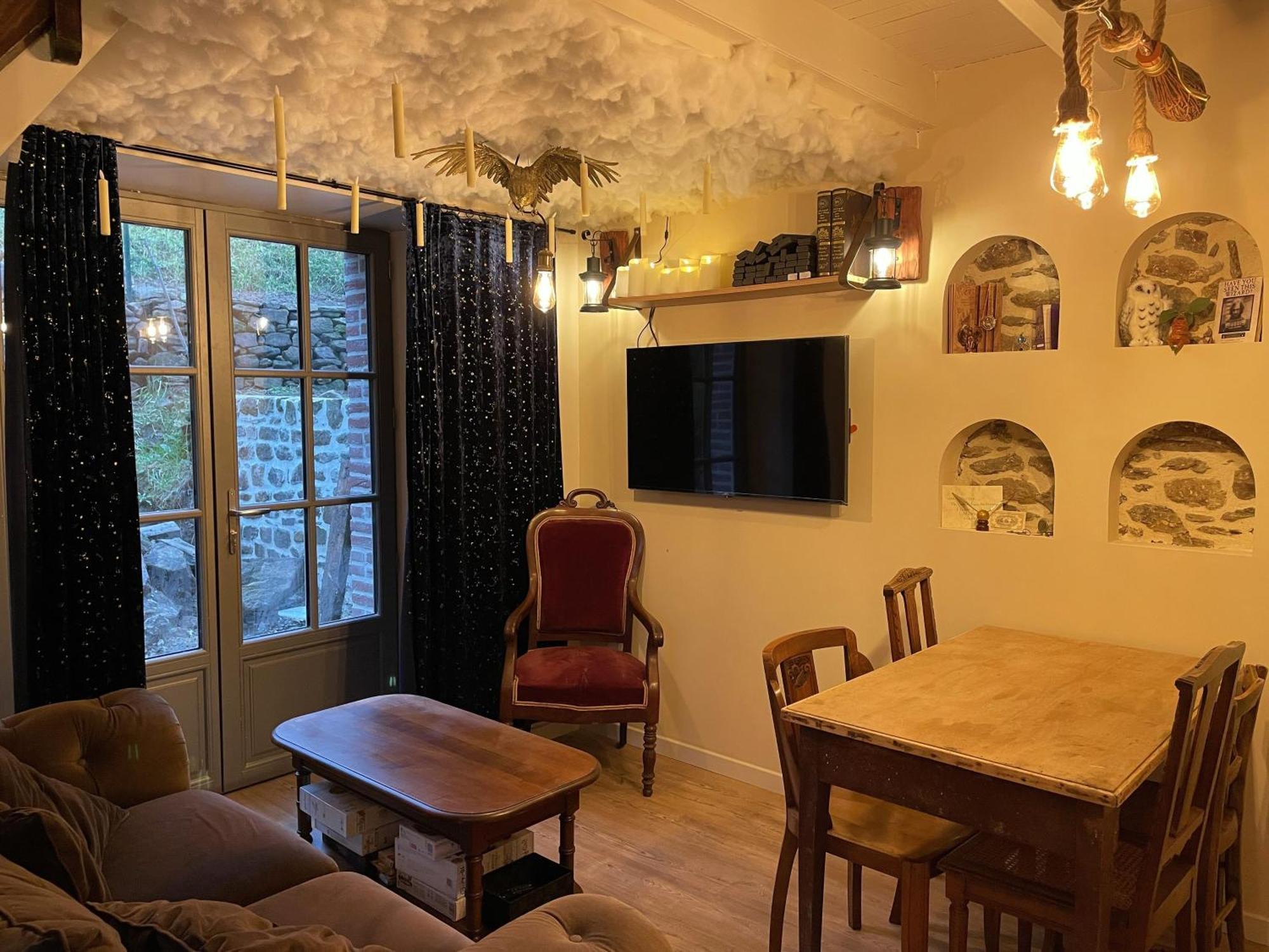 Impasse Des Mysteres - La Maison Des Sorciers Lehon/Dinan Bagian luar foto