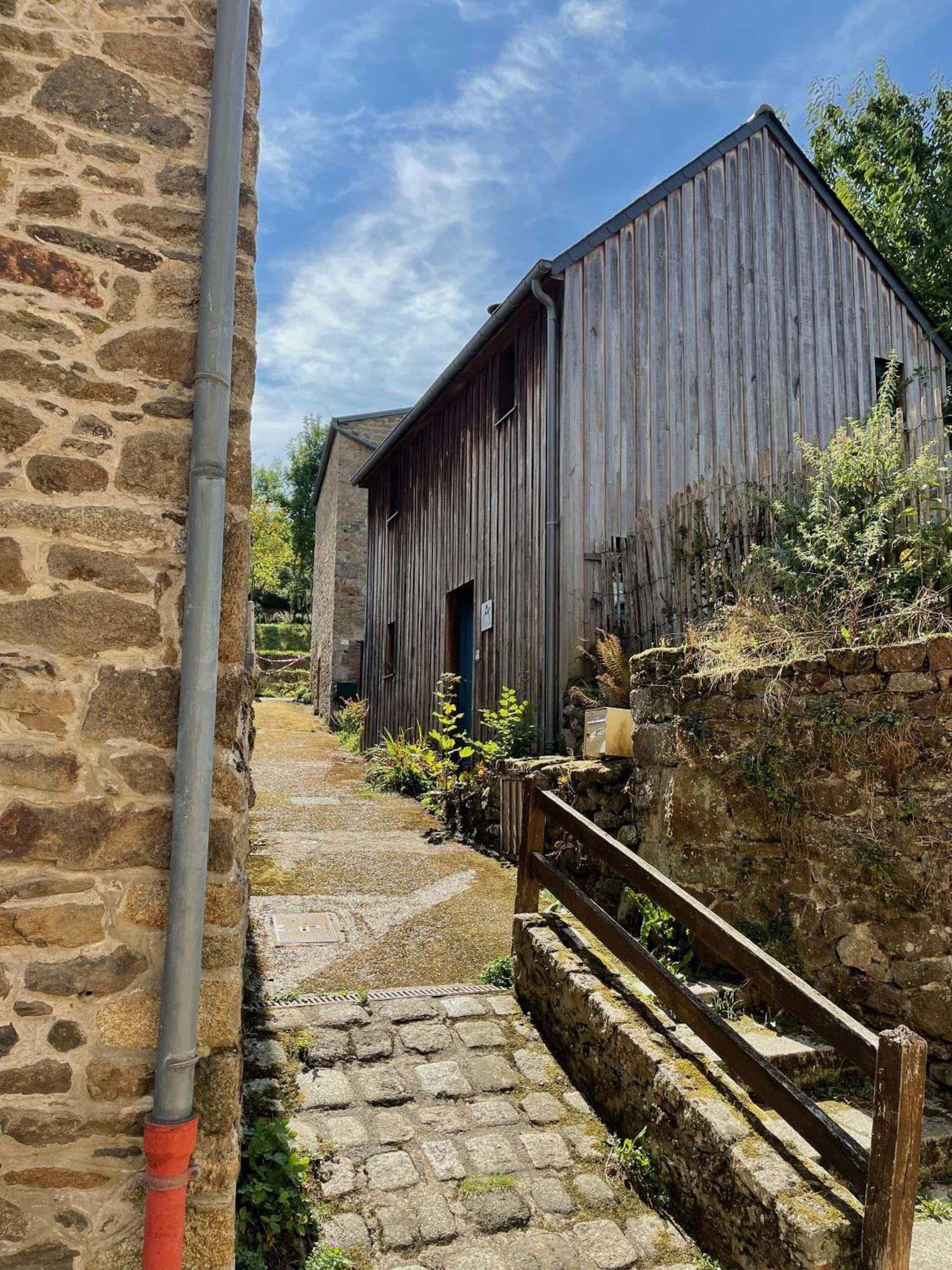 Impasse Des Mysteres - La Maison Des Sorciers Lehon/Dinan Bagian luar foto